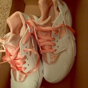 White and Peach huaraches