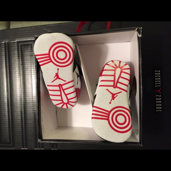 Jordan 1 crib - Picture 2 of 4