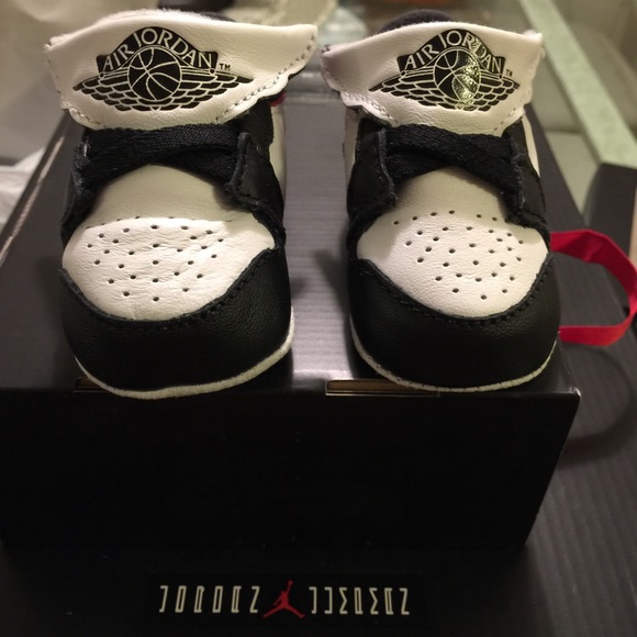 Jordan 1 crib - Picture 3 of 4