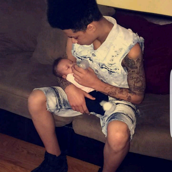 Meet your Posher, Devonte - Picture 1 of 1