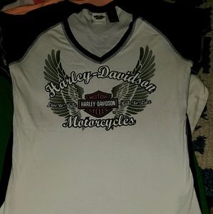 Woman's Harley Davidson shirt