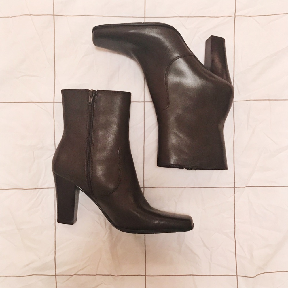 NWOT ✨ Nine West dress boots