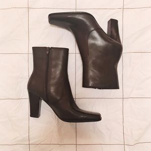 NWOT ✨ Nine West dress boots