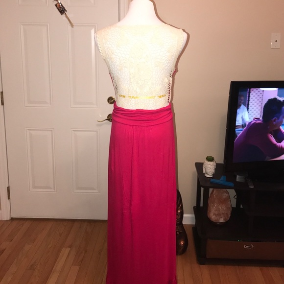 Bundle of 2 Maxi dresses with stunning back - Picture 4 of 8