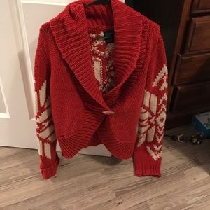 Cute sweater/cardigan !!!