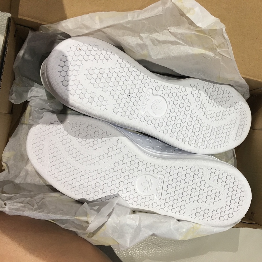❌sold❌NWT Stan Smith Adidas Sneakers - Picture 7 of 8
