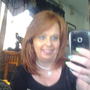 Meet your Posher, Debbie