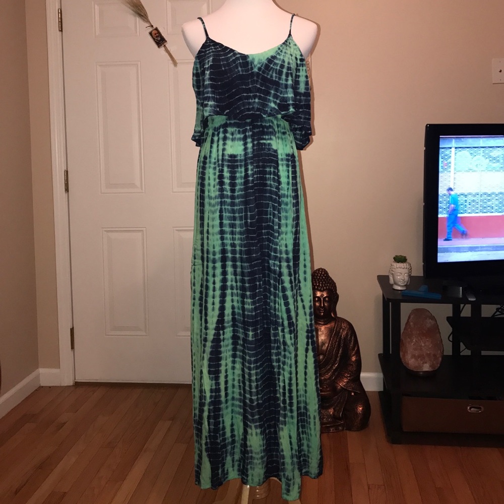 Green and Blue Maxi Dress 💚💙