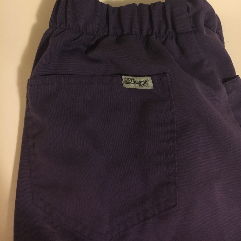 Purple Grey's Anatomy scrub pants small tall!