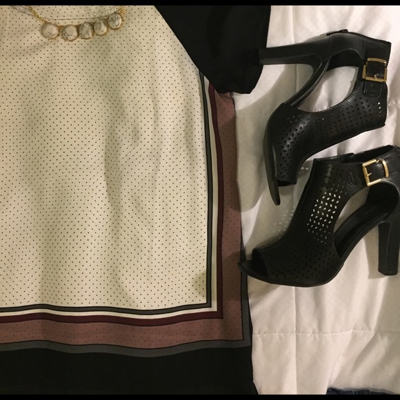 Patterned blouse - Picture 4 of 5