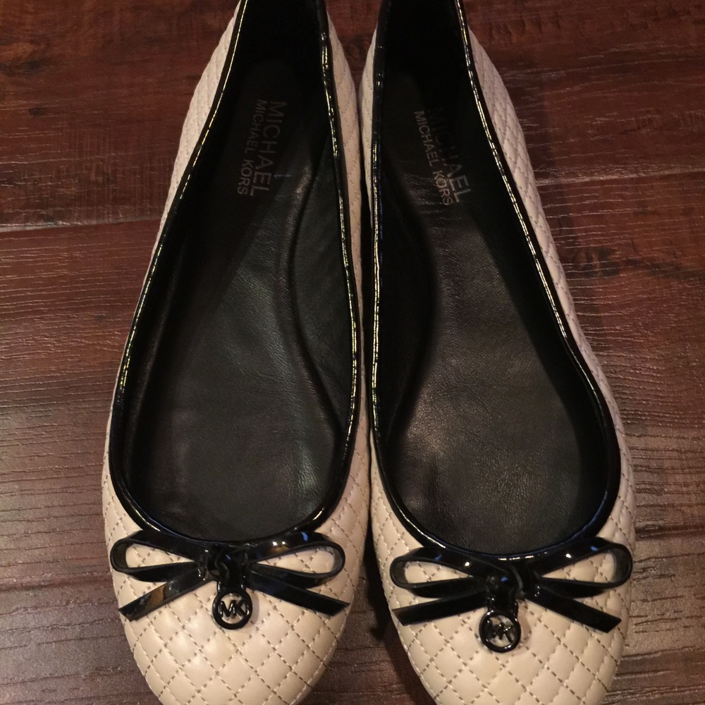 Michael Kors flat