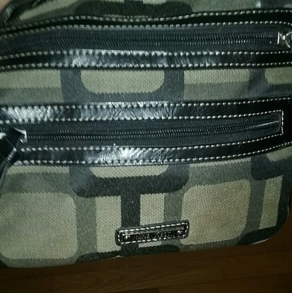 Purse - Picture 2 of 2