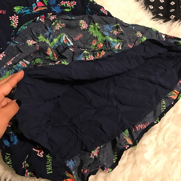 Hollister top - Picture 4 of 4