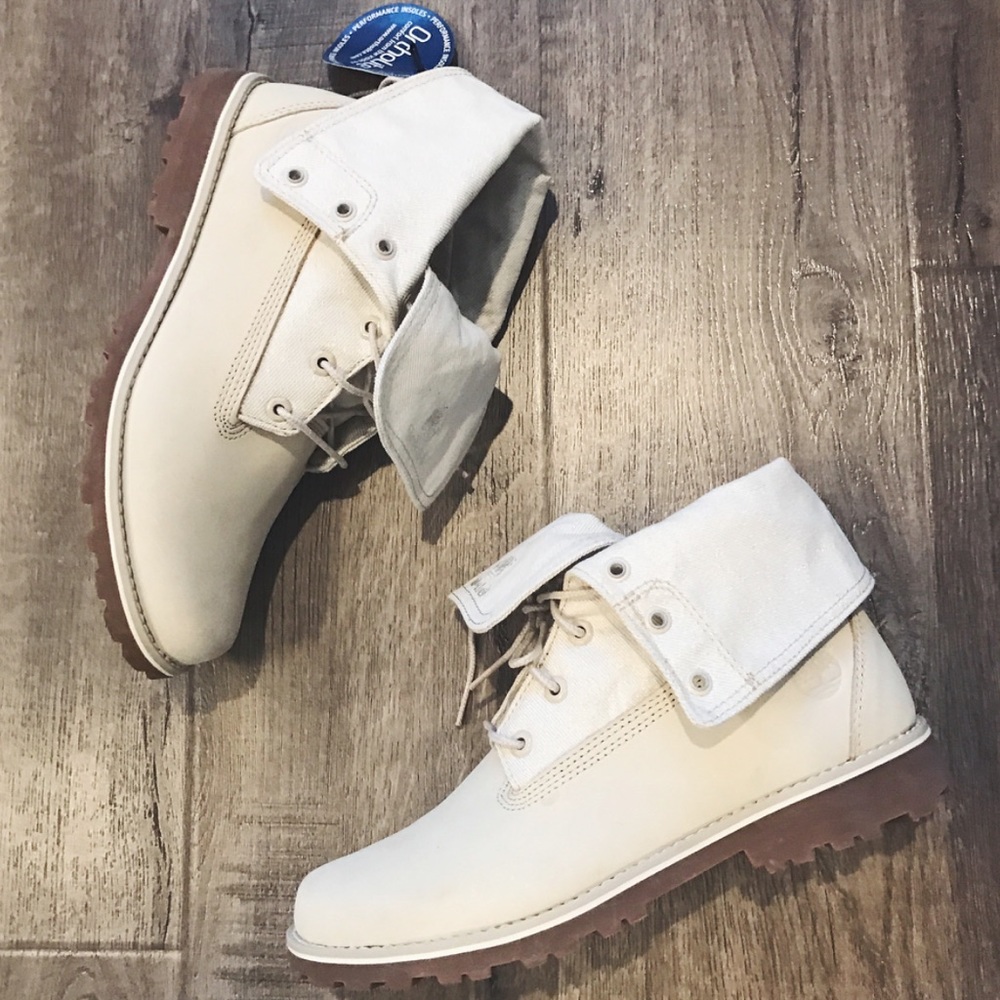 New Timberland white boots