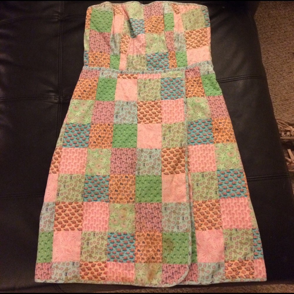 Vineyard Vines strapless dress!