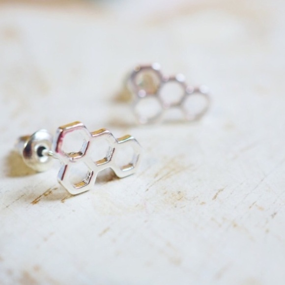Silver Honeycomb Earrings - Picture 2 of 3