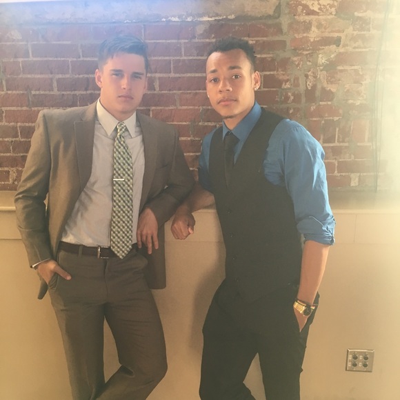 Meet your Posher, Joey - Picture 5 of 6