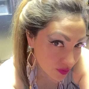 Meet your Posher, Monica