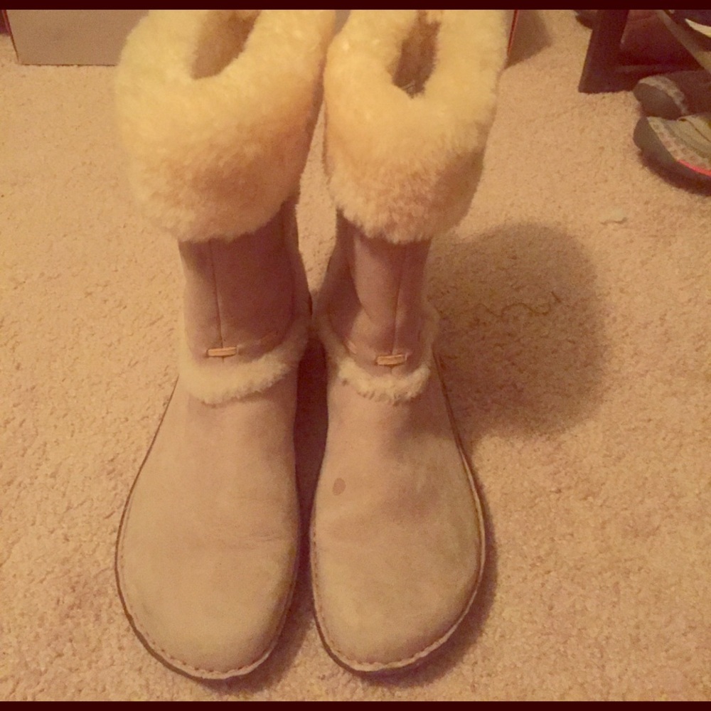 Comfy snow boots