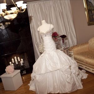 Ines Di Santo Tiana wedding gown