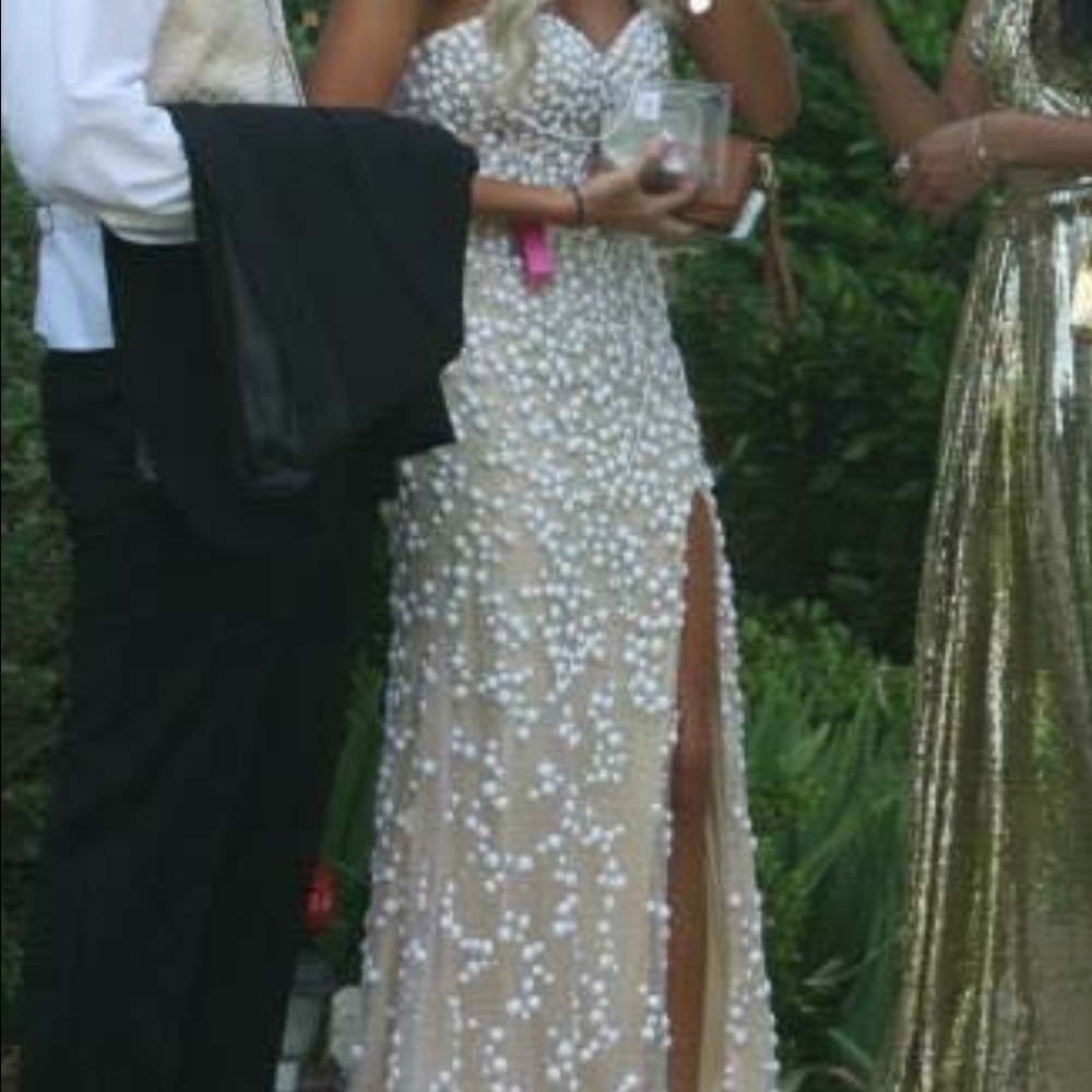 Alyce Paris prom dress worn twice! Size 0/2