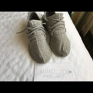YEEZY 350 BOOST MOONROCK SIZE 9.5