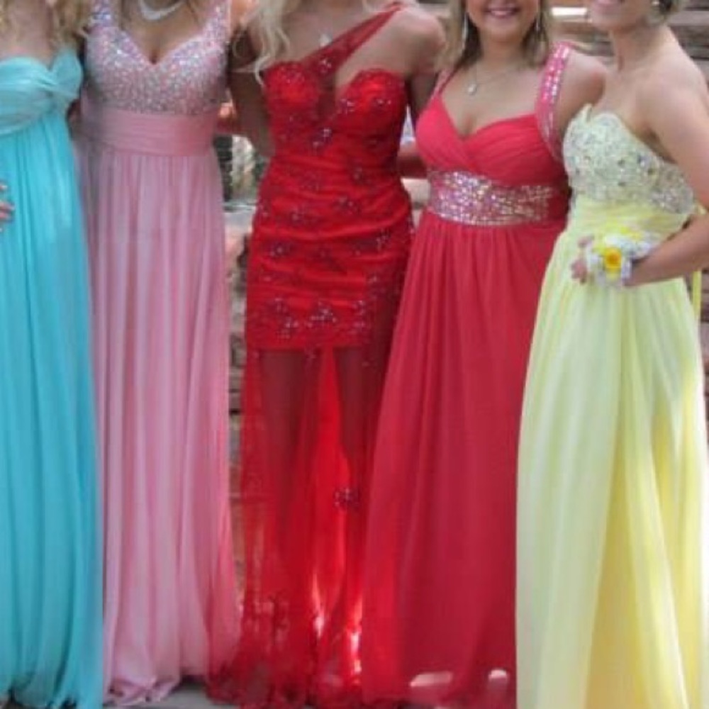 Alyce Paris prom dress