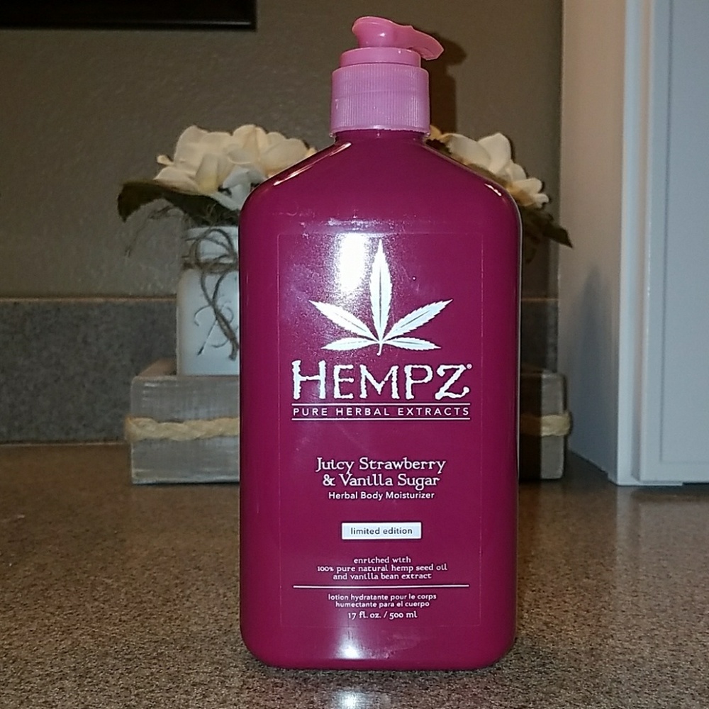 Hempz LIMITED EDITION body moisturizer 17 fl oz