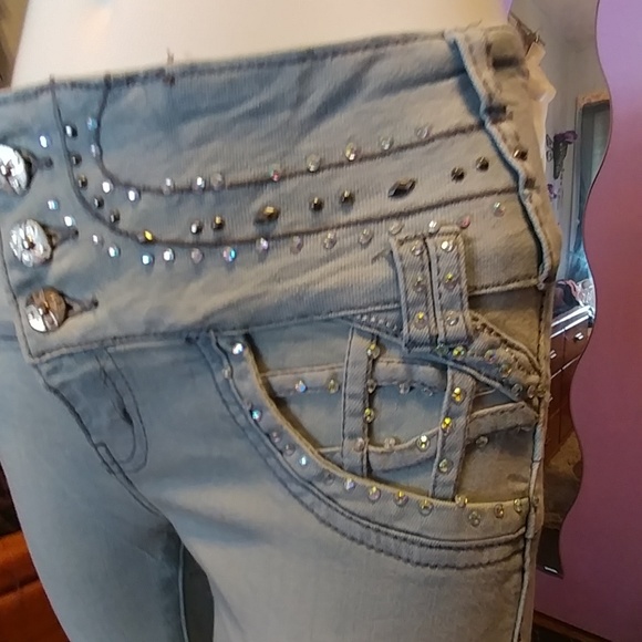 🌟NWT🌟 La Bonita Crop Jean - Picture 6 of 8