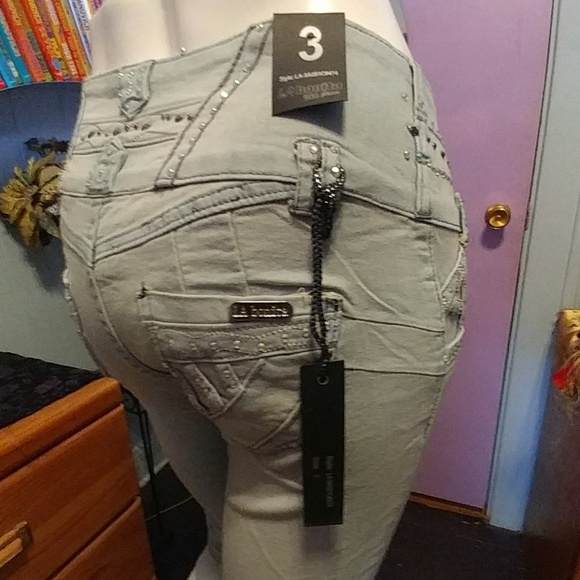 🌟NWT🌟 La Bonita Crop Jean - Picture 7 of 8