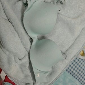 PINK Victoria Secret Push up. Size: 32A