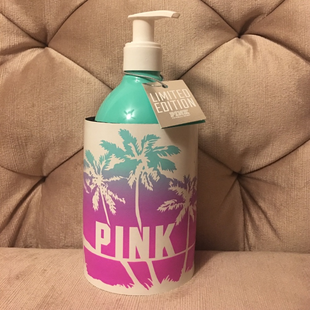 Victoria's Secret Pink Spring Break lotion! 👙🌴🌺