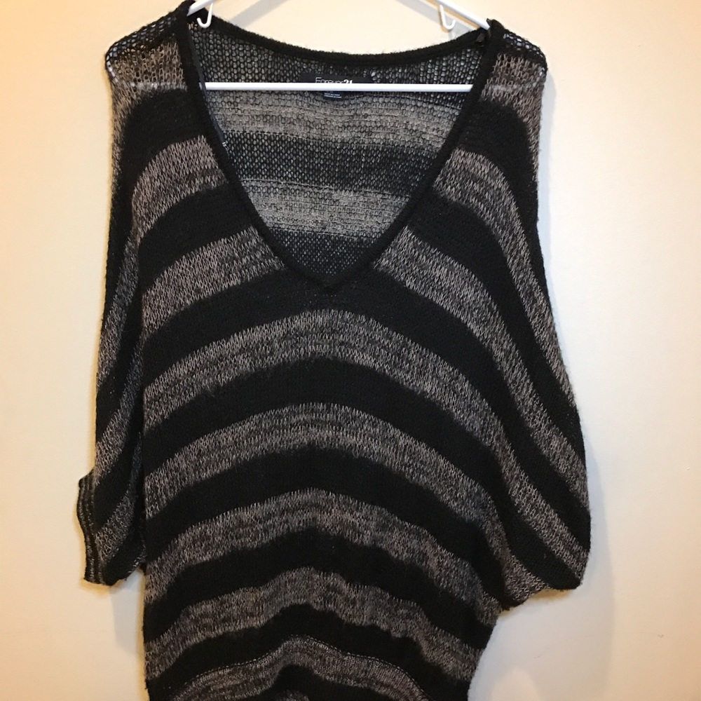 Extremely comfortable forever 21 sweater