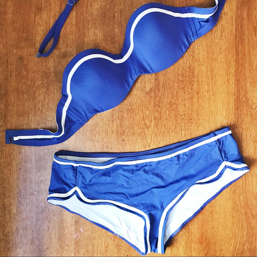 huit 8 French Blue Bikini Size 34C Top M Bottom