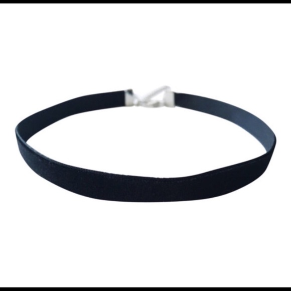 🖤DaniRogue black velvet choker - Picture 2 of 2