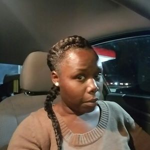 Meet your Posher, Deandra