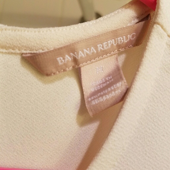 Business casual white top by Banana Republic - Picture 2 of 4