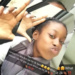 Meet your Posher, Aja