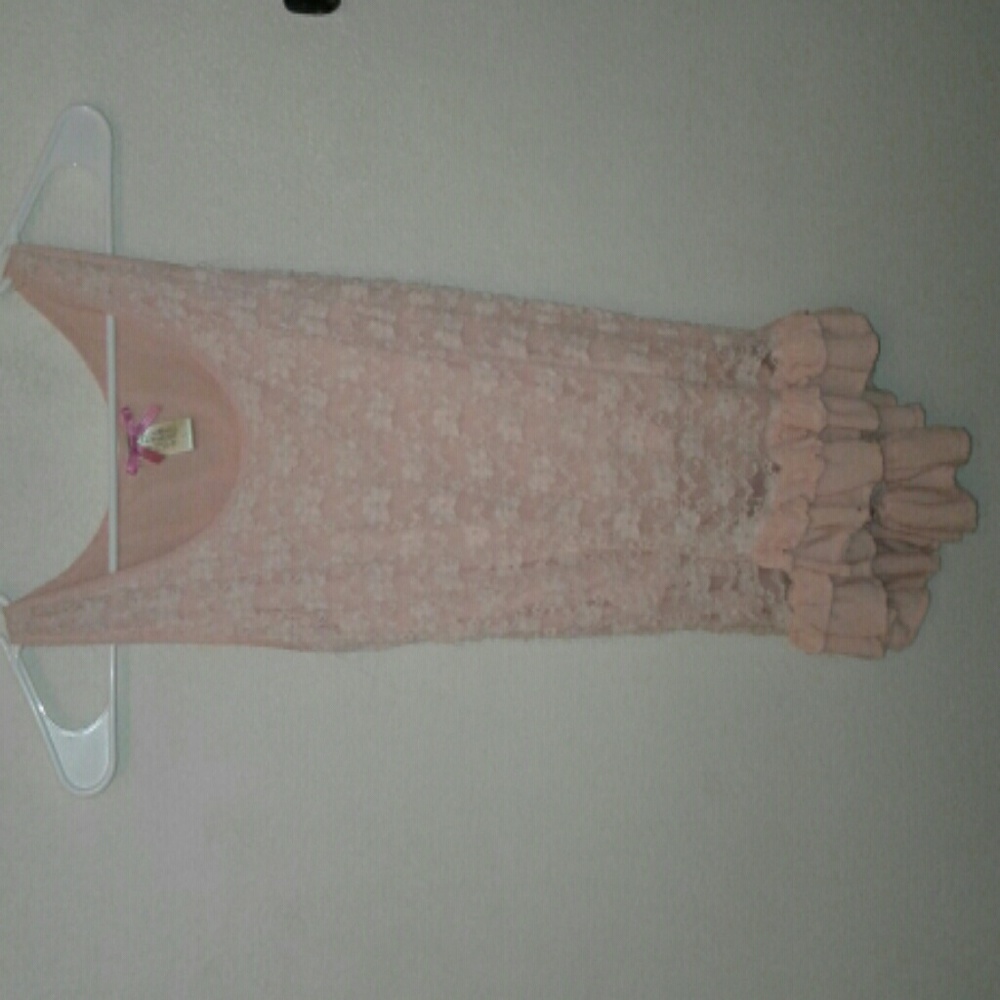 DownEast Basics floral lace tank top