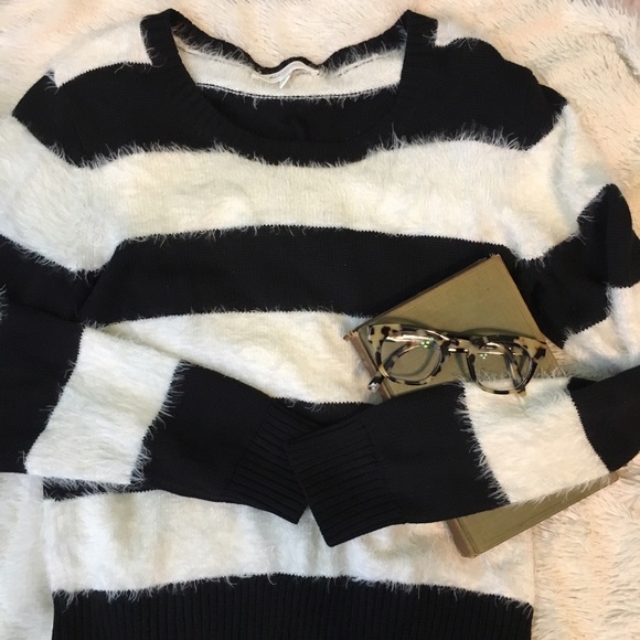 Two by Vince Camuto Sweaters - Warm & Fuzzy Vince Camuto Sweater