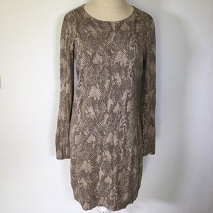 FLASH SALE 🔥 Old Navy snakeskin sweater dress