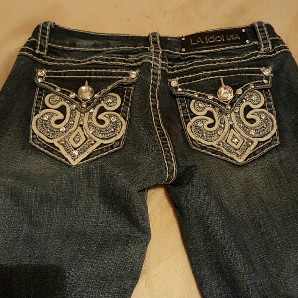 Like New, LA Idol boot jeans, size 7 x 34" inseam