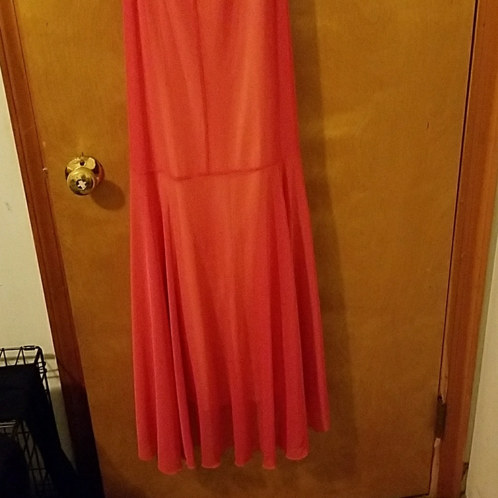 Dress - Picture 4 of 4