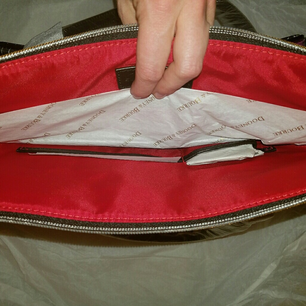 🌟SOLD🌟Dooney Bourke Nightmare Before Christmas - Picture 4 of 4