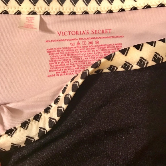 Victoria Secret Bikini Bottoms - Picture 2 of 3