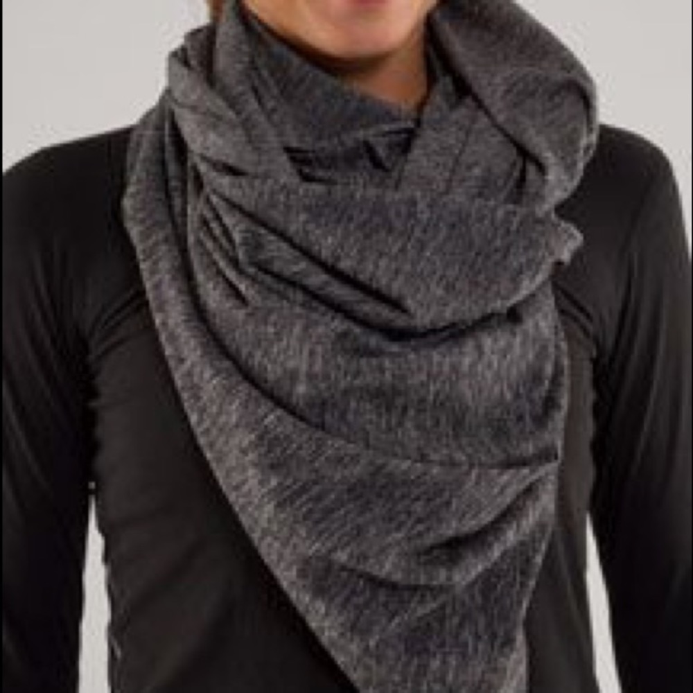 Lululemon Heathered Gray Vinyasa Infinity Scarf