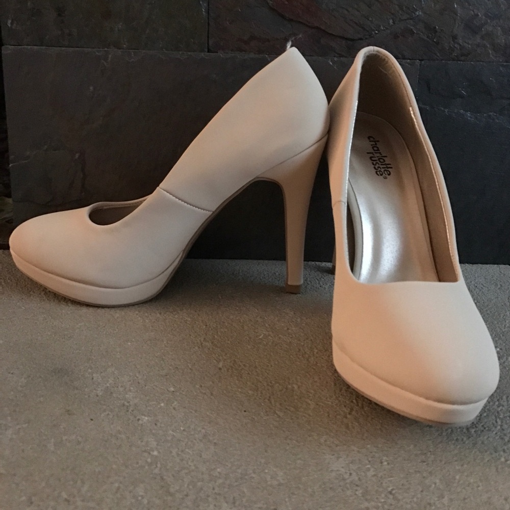 Tan Charlotte Russe Pumps