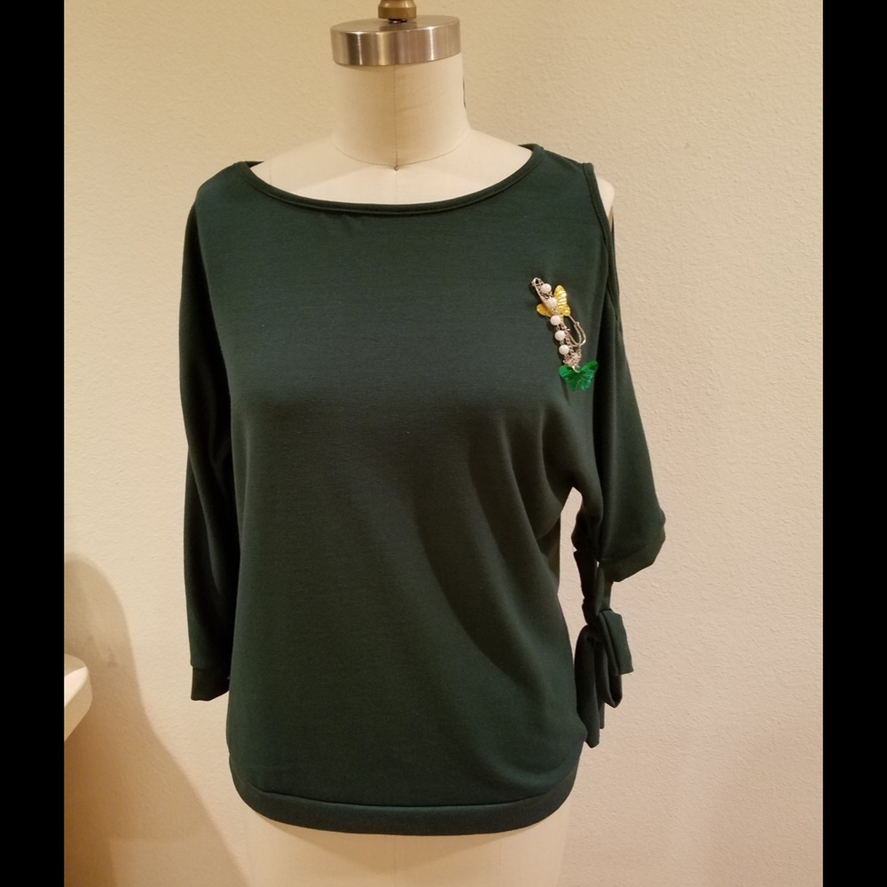 New Emerald Green Sweatshirt with Brooch