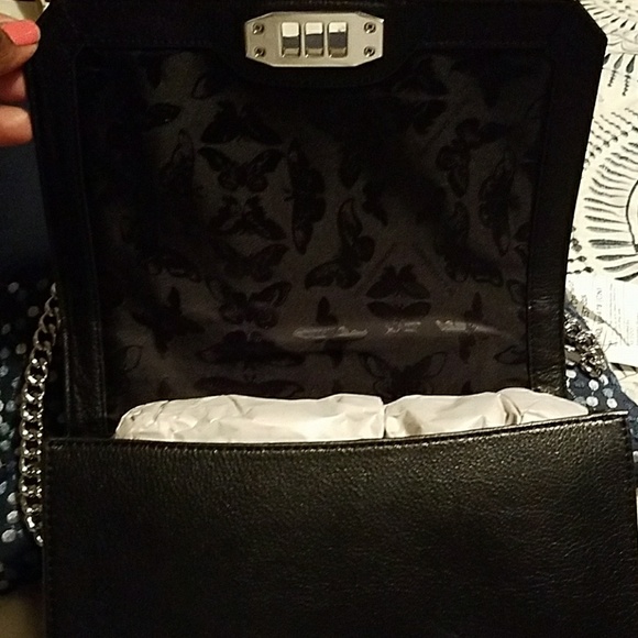 REBECCA MINKOFF CROSSBODY LARGE(FINAL REDUCTION) - Picture 4 of 7