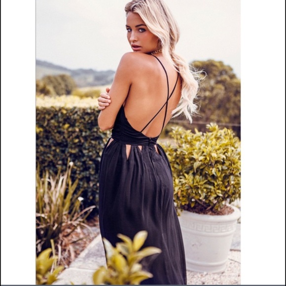 HOST PICK ❤️️ Sexy open navy backless maxi dress - Picture 2 of 4
